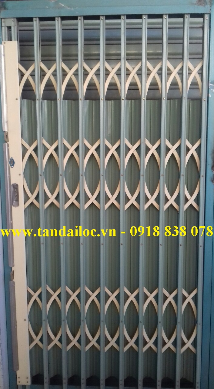Cửa kéo Đài Loan 1 cánh màu xanh